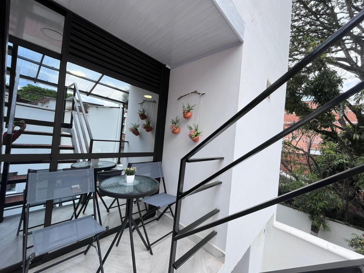 Hotel Edificio Santamarta Medellín Extérieur photo